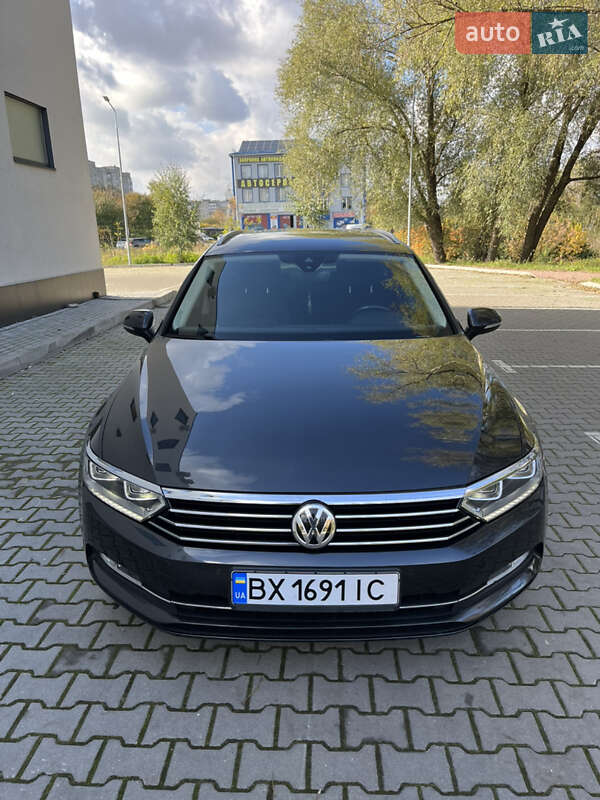 Универсал Volkswagen Passat 2019 в Хмельницком