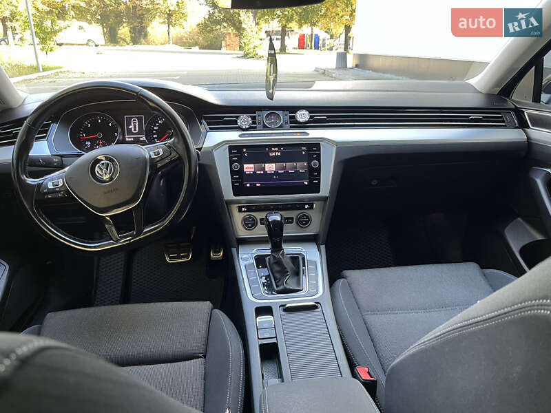 Универсал Volkswagen Passat 2019 в Хмельницком