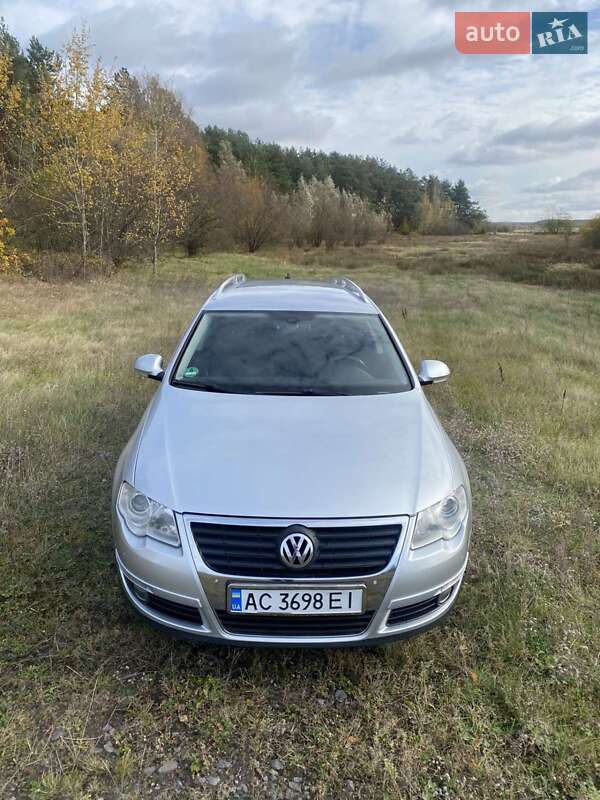 Універсал Volkswagen Passat 2010 в Ковелі