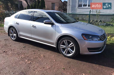 Седан Volkswagen Passat 2014 в Сокале