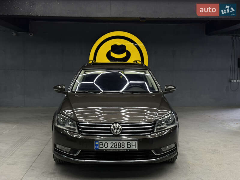 Універсал Volkswagen Passat 2012 в Чернівцях фото 2 Універсал Volkswagen Passat 2012 в Чернівцях