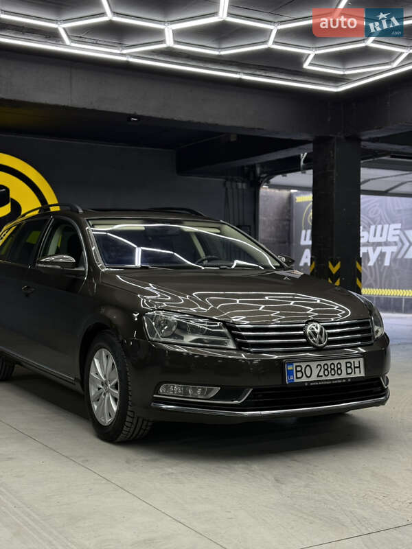 Універсал Volkswagen Passat 2012 в Чернівцях фото 5 Універсал Volkswagen Passat 2012 в Чернівцях