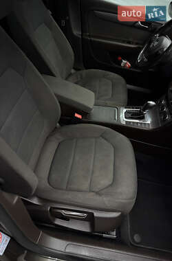 Универсал Volkswagen Passat 2012 в 