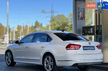 Седан Volkswagen Passat 2011 в 