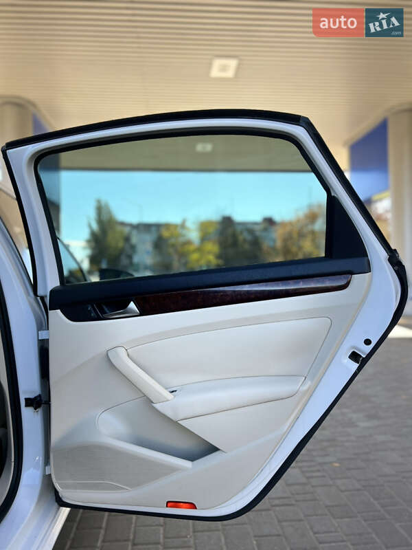 Седан Volkswagen Passat 2011 в Николаеве фото 20 Седан Volkswagen Passat 2011 в Николаеве