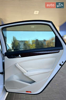 Седан Volkswagen Passat 2011 в 