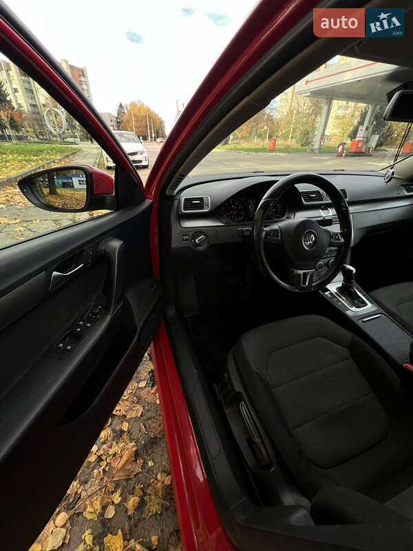 Седан Volkswagen Passat 2013 в Львове фото 24 Седан Volkswagen Passat 2013 в Львове