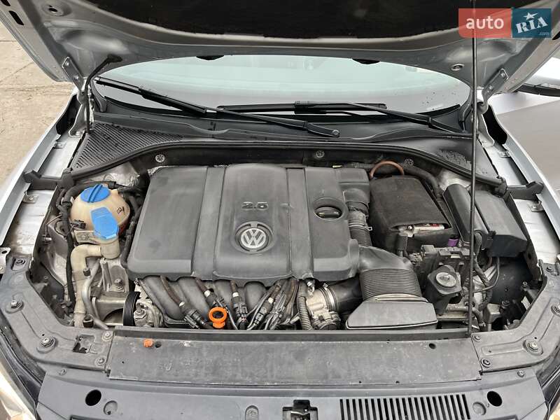 Седан Volkswagen Passat 2012 в Борисполі