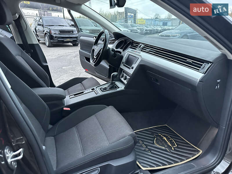 Універсал Volkswagen Passat 2017 в Харкові фото 23 Універсал Volkswagen Passat 2017 в Харкові