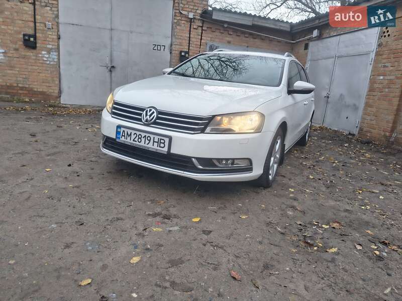 Универсал Volkswagen Passat 2011 в Бердичеве фото 6 Универсал Volkswagen Passat 2011 в Бердичеве