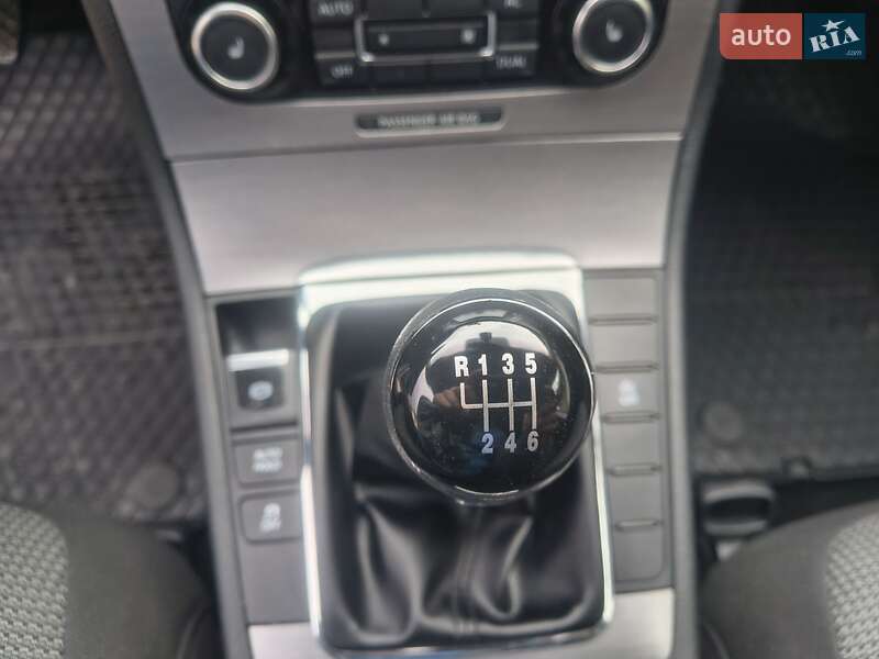 Универсал Volkswagen Passat 2011 в Бердичеве фото 30 Универсал Volkswagen Passat 2011 в Бердичеве