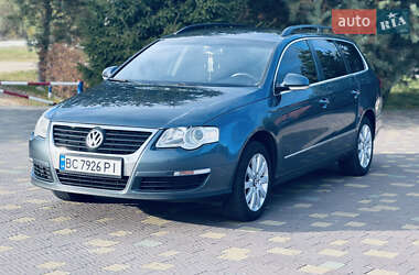 Универсал Volkswagen Passat 2010 в Львове