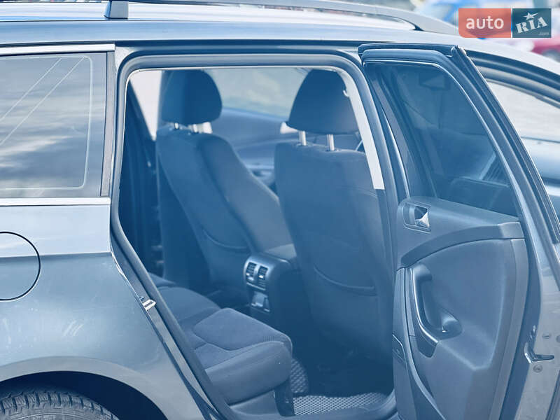 Универсал Volkswagen Passat 2010 в Львове фото 14 Универсал Volkswagen Passat 2010 в Львове