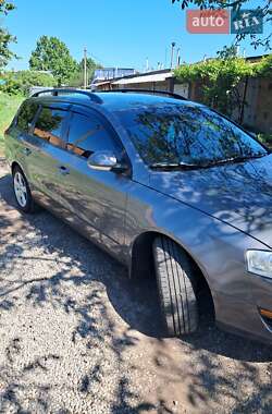 Универсал Volkswagen Passat 2005 в Полтаве