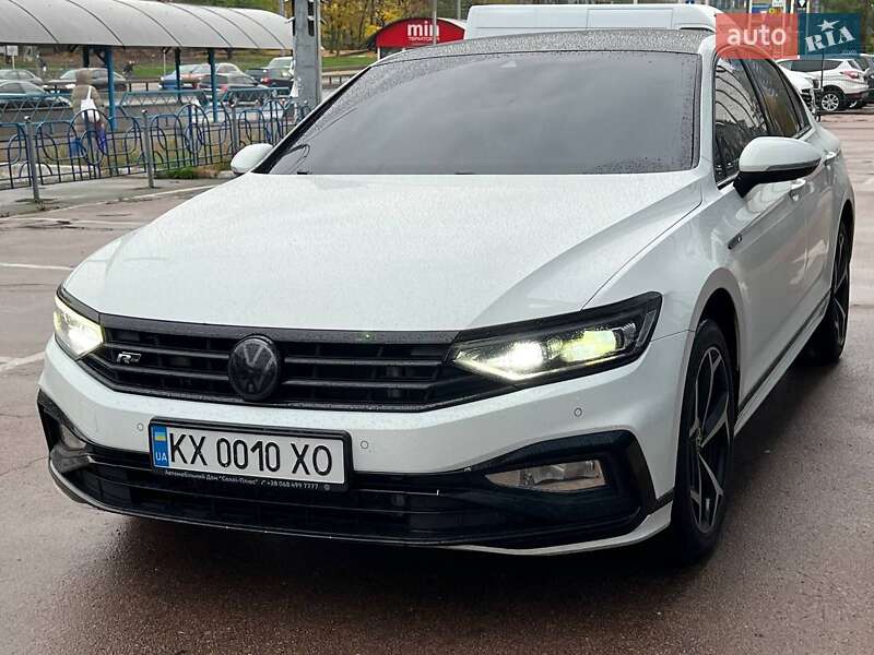 Седан Volkswagen Passat 2021 в Киеве фото 2 Седан Volkswagen Passat 2021 в Киеве