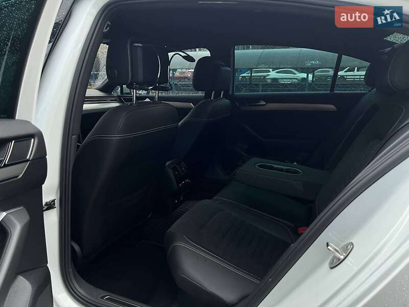 Седан Volkswagen Passat 2021 в Киеве фото 14 Седан Volkswagen Passat 2021 в Киеве