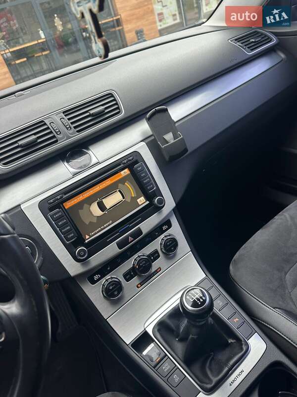 Универсал Volkswagen Passat 2012 в Ужгороде фото 3 Универсал Volkswagen Passat 2012 в Ужгороде