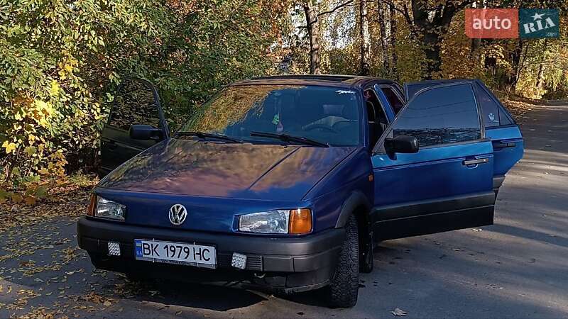 Седан Volkswagen Passat 1989 в Рівному фото 7 Седан Volkswagen Passat 1989 в Рівному