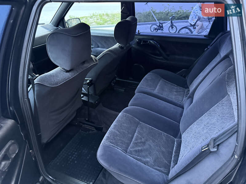 Универсал Volkswagen Passat 1995 в Кременце фото 25 Универсал Volkswagen Passat 1995 в Кременце