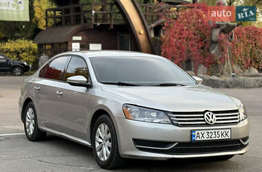 Седан Volkswagen Passat 2011 в Дніпрі