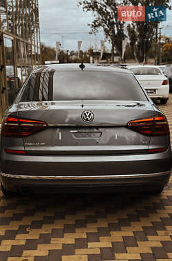 Седан Volkswagen Passat 2017 в 