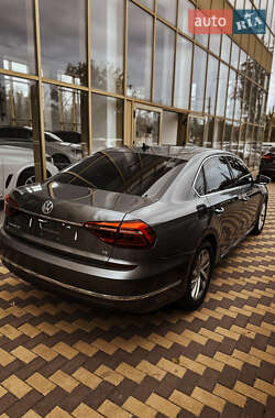 Седан Volkswagen Passat 2017 в 