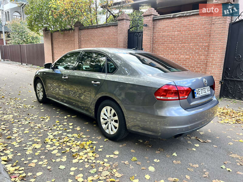 Седан Volkswagen Passat 2014 в Києві фото 2 Седан Volkswagen Passat 2014 в Києві