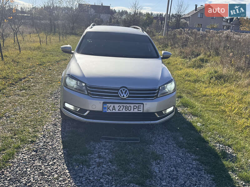 Универсал Volkswagen Passat 2011 в Киеве фото 2 Универсал Volkswagen Passat 2011 в Киеве