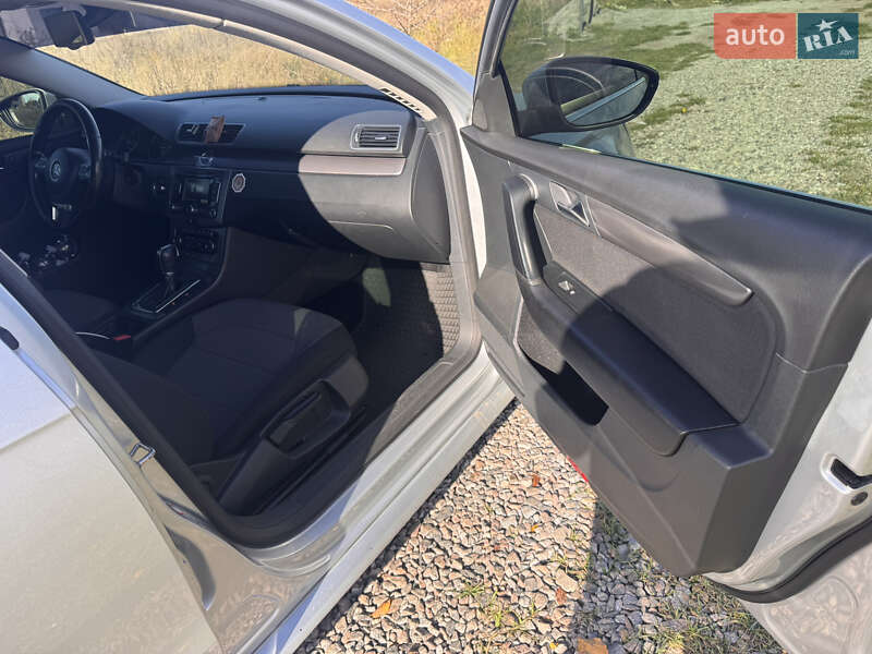 Универсал Volkswagen Passat 2011 в Киеве фото 11 Универсал Volkswagen Passat 2011 в Киеве