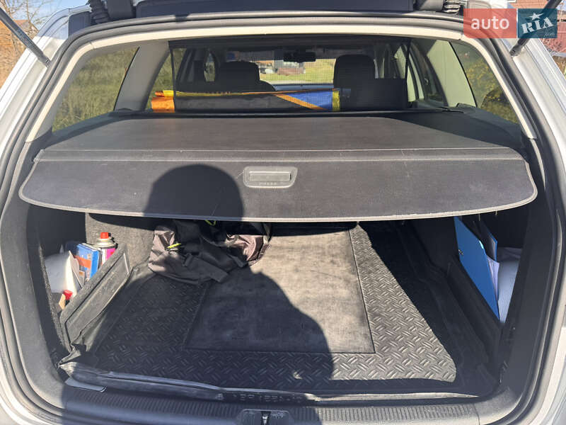 Универсал Volkswagen Passat 2011 в Киеве фото 15 Универсал Volkswagen Passat 2011 в Киеве