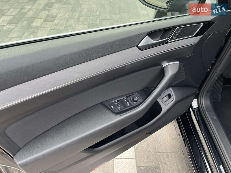 Универсал Volkswagen Passat 2022 в Луцке