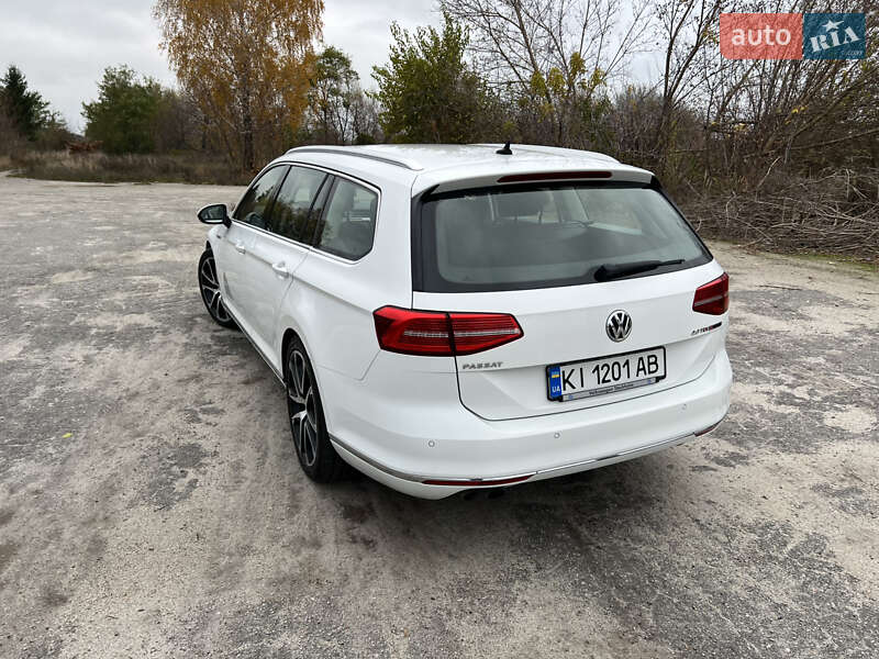 Універсал Volkswagen Passat 2015 в Рокитному