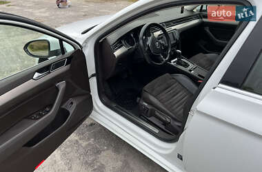 Универсал Volkswagen Passat 2015 в 