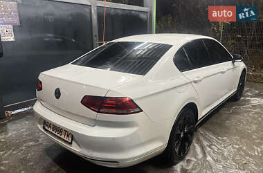 Седан Volkswagen Passat 2016 в 