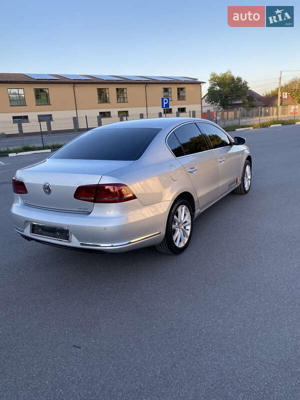 Седан Volkswagen Passat 2013 в Казатине