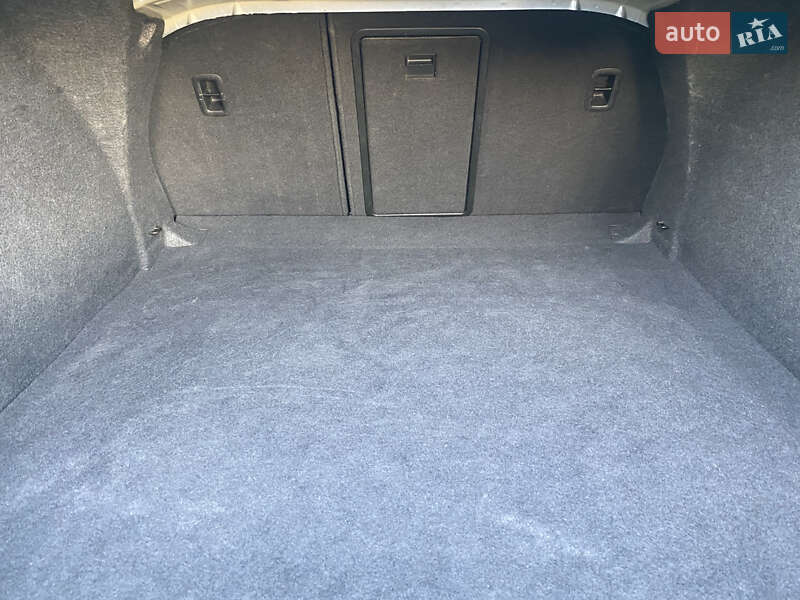 Седан Volkswagen Passat 2013 в Казатине