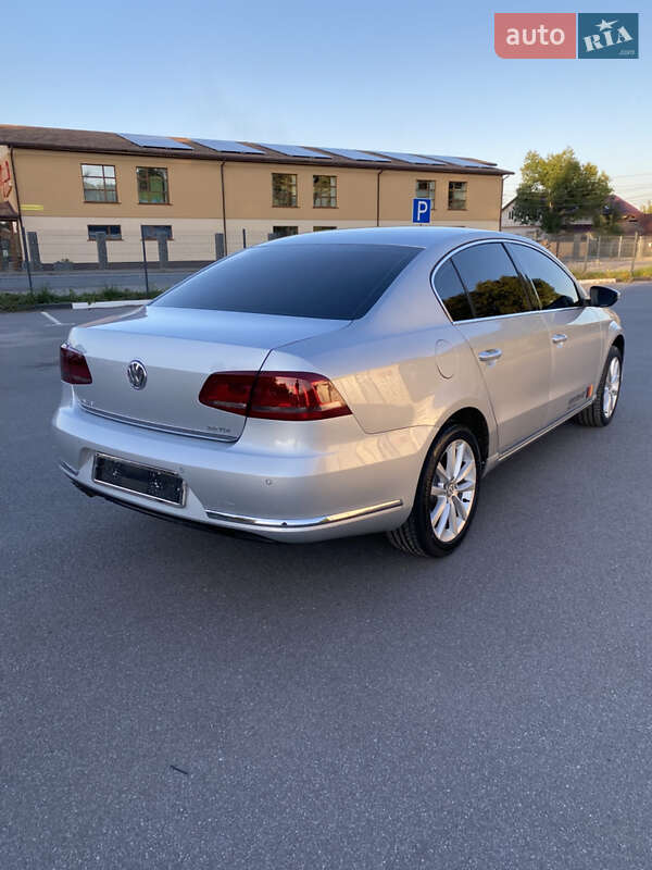 Седан Volkswagen Passat 2013 в Казатине