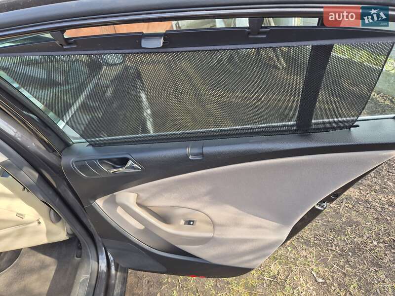 Седан Volkswagen Passat 2008 в Ивано-Франковске