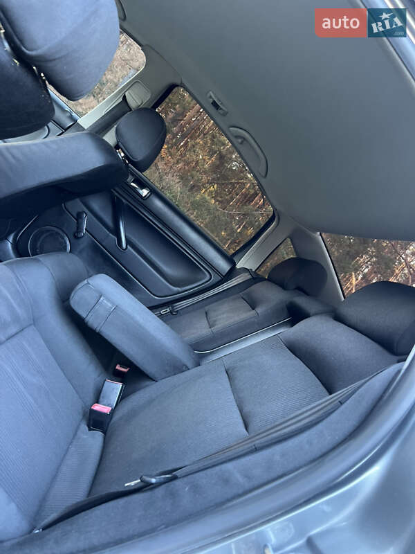 Седан Volkswagen Passat 2001 в Киеве фото 34 Седан Volkswagen Passat 2001 в Киеве