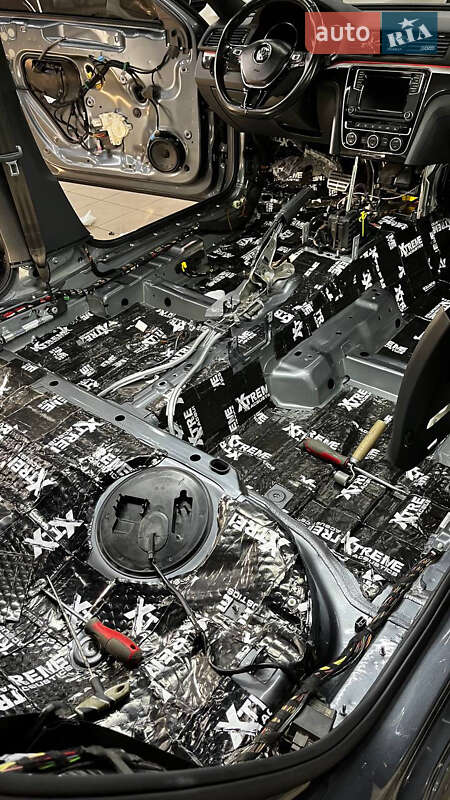 Седан Volkswagen Passat 2018 в Дніпрі фото 29 Седан Volkswagen Passat 2018 в Дніпрі