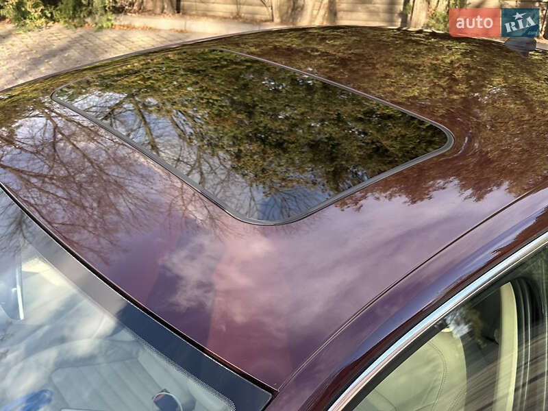 Седан Volkswagen Passat 2013 в Брошневі-Облозі