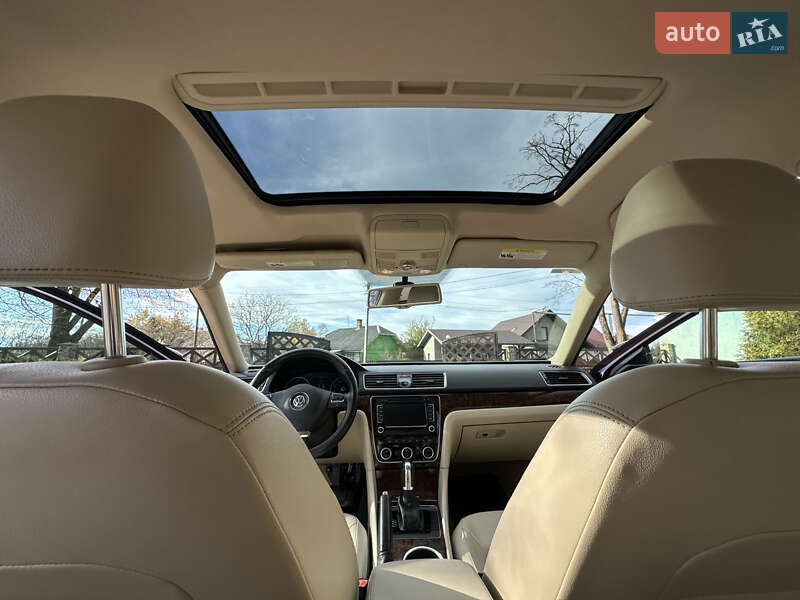 Седан Volkswagen Passat 2013 в Брошневі-Облозі