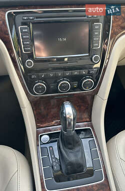 Седан Volkswagen Passat 2013 в 