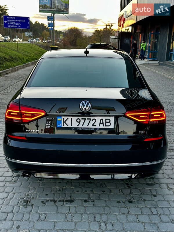 Седан Volkswagen Passat 2016 в Киеве