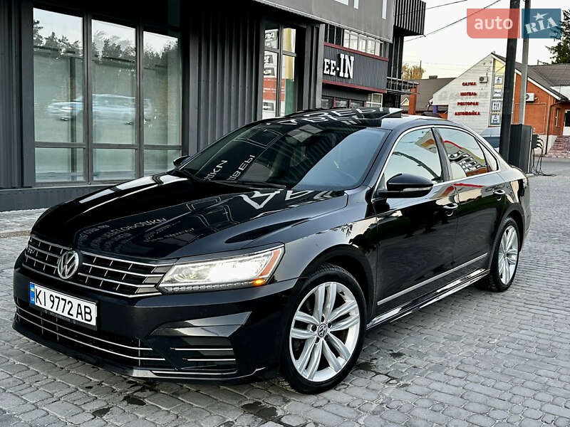 Седан Volkswagen Passat 2016 в Киеве
