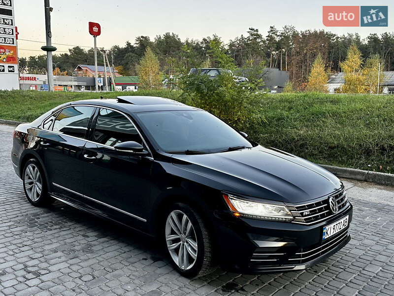 Седан Volkswagen Passat 2016 в Киеве