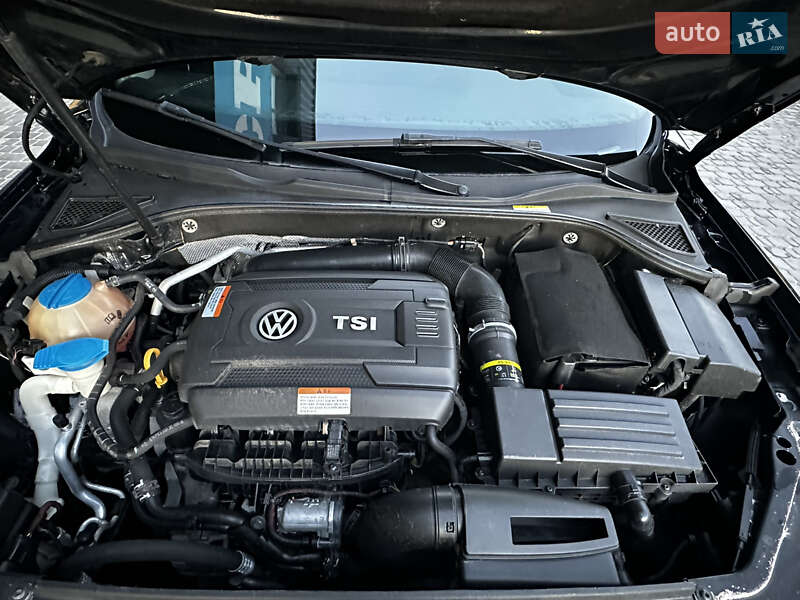Седан Volkswagen Passat 2016 в Киеве