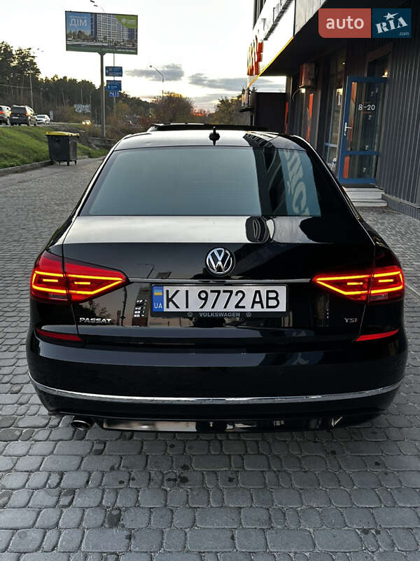 Седан Volkswagen Passat 2016 в Киеве