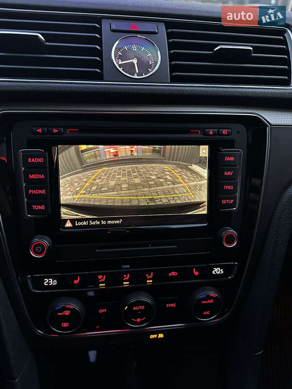 Седан Volkswagen Passat 2016 в Киеве