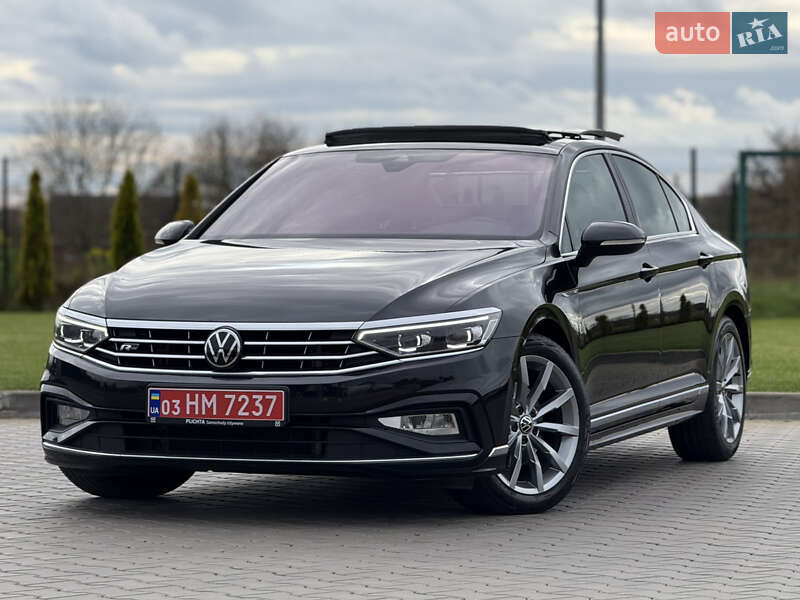Седан Volkswagen Passat 2022 в Луцьку